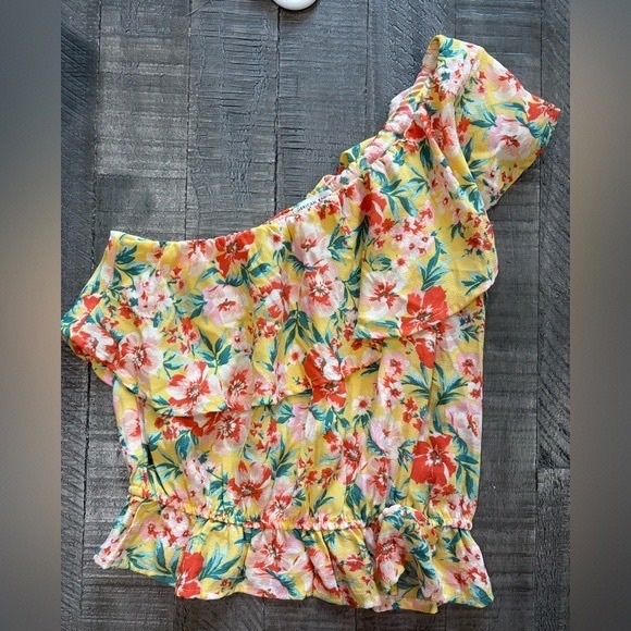 American Eagle Outfitters Tops - American Eagle Outfitters Floral Yellow One-Shoulder Blouse